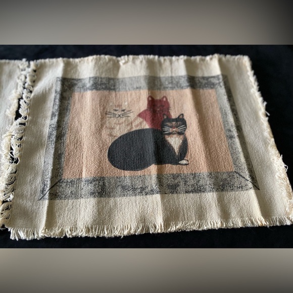Adorable Set of 2 Cat Placemats Featuring 3 Cats Each - Picture 2 of 5